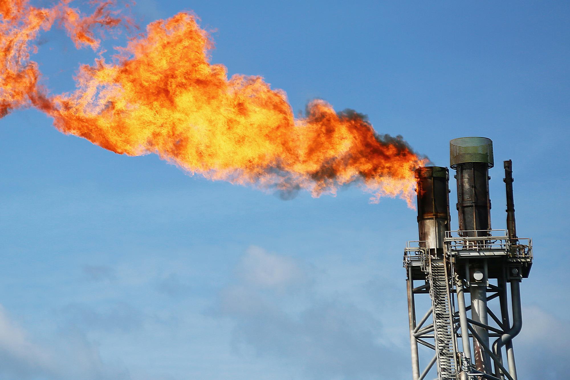 Methane to methanol catalyst could end gas flaring | Research ...