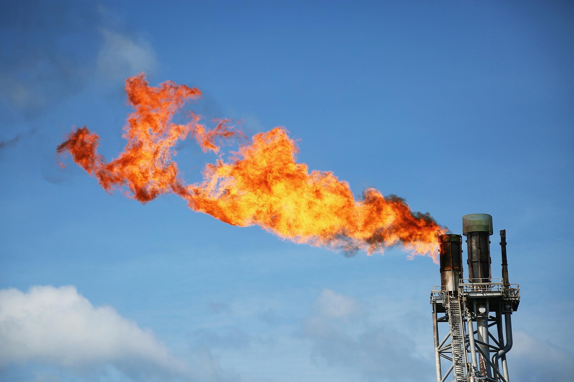 Methane to methanol catalyst could end gas flaring ...