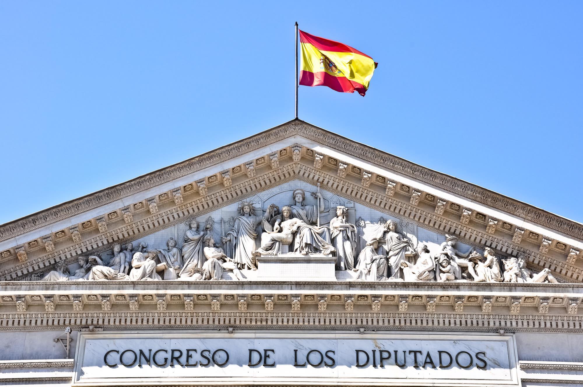 Politics Threatens State Of The Art Carbon Capture Plant In Spain   114625 Spanish Parliament Building With Flag IStock 465149992 