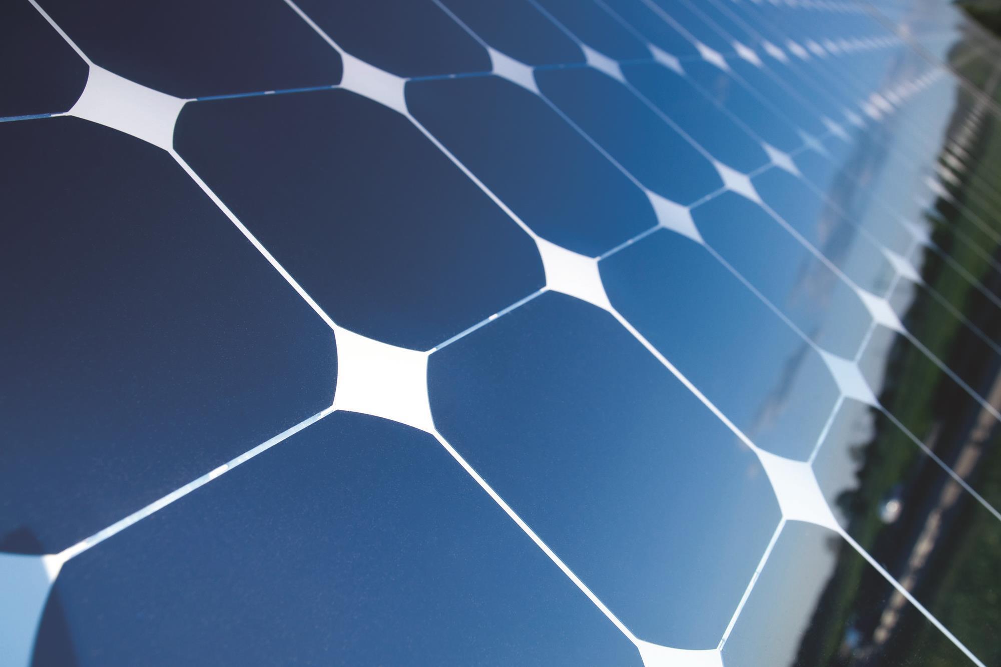 Best of both worlds solar cell sets new efficiency record Research